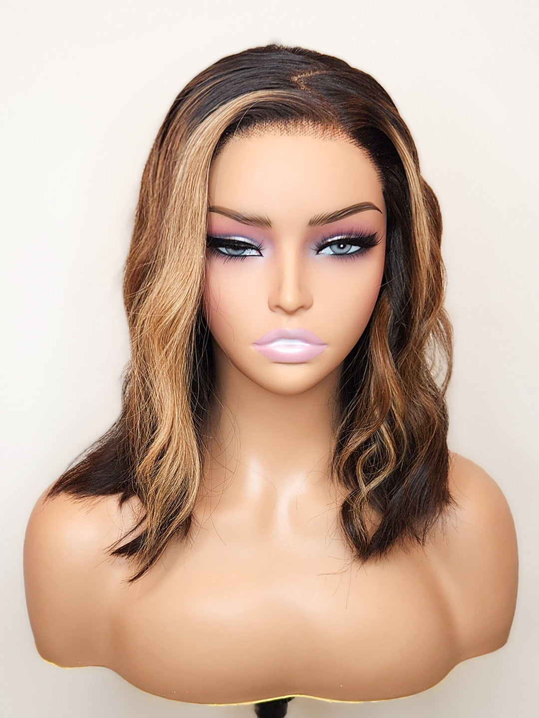 Blonde Highlights Blunt Cut Glueless Wig Small Knots 5x5 Swiss HD Pre-Cut Lace Short Bob Straight Sun-Kissed